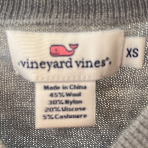 Vineyard Vines Raglan Sleeve
Sweater Wool and Cashmere Bland Heather Size XS - Picture 4 of 9